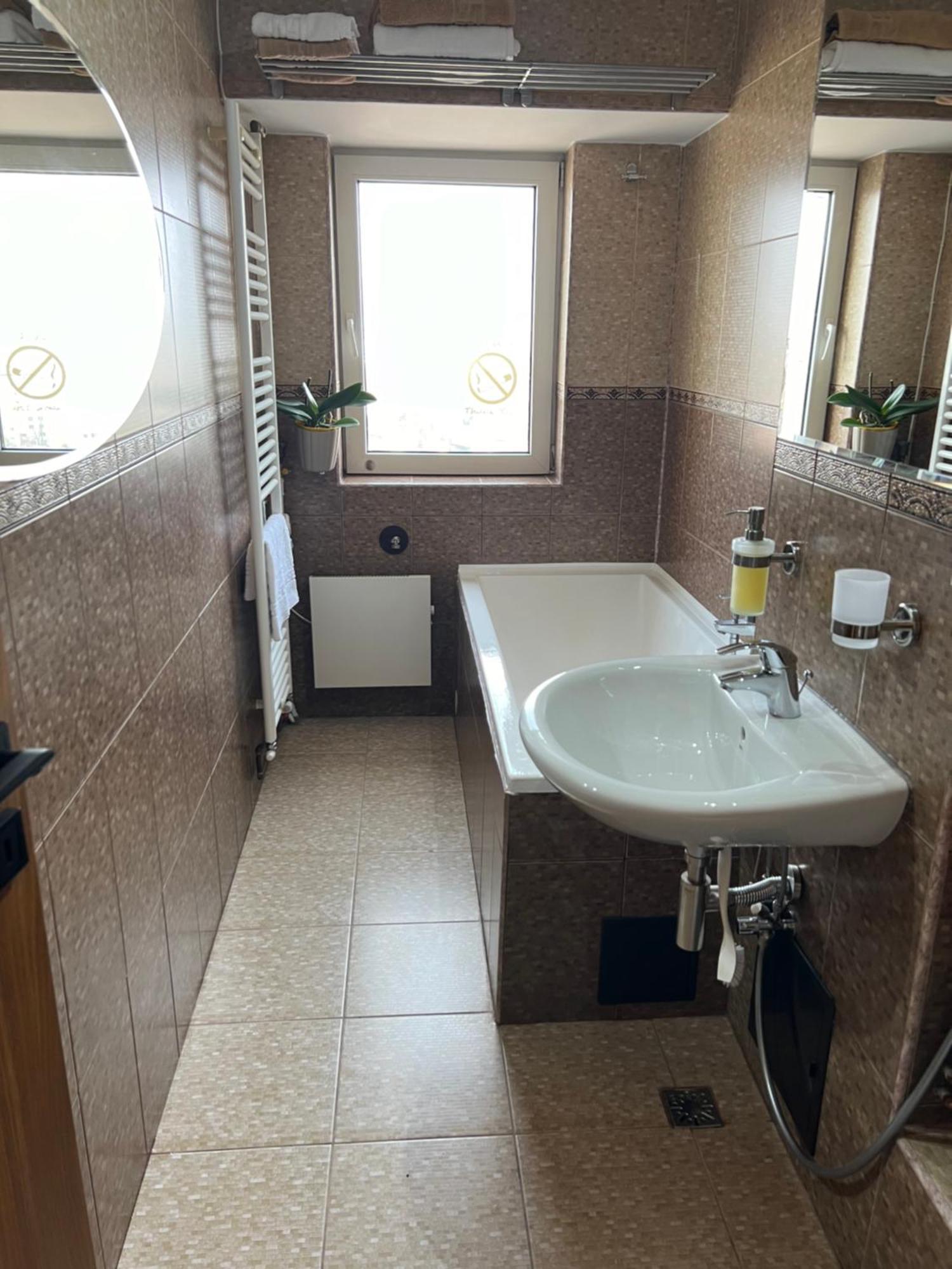 Casa S Piata Alba Iulia Leilighet Bucureşti Eksteriør bilde